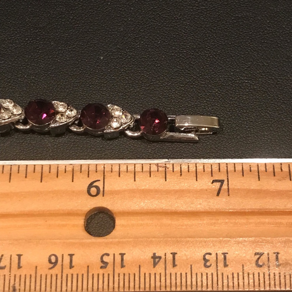 Elegant Silver and Purple Crystal Rhinestones Tennis Bracelet - Picture 4 of 5